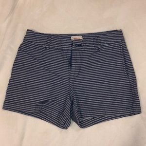 Khaki by GAP - Blue and white striped short